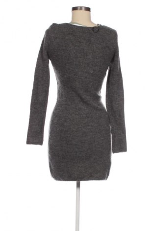Šaty  H&M, Veľkosť M, Farba Sivá, Cena  26,95 €