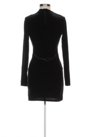 Rochie H&M, Mărime S, Culoare Negru, Preț 100,99 Lei