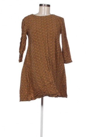 Рокля H&M, Размер XS, Цвят Многоцветен, Цена 29,00 лв.