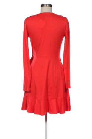 Рокля H&M Divided, Размер M, Цвят Червен, Цена 29,33 лв.