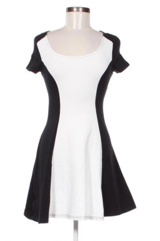Šaty  H&M Divided, Velikost S, Barva Vícebarevné, Cena  367,00 Kč