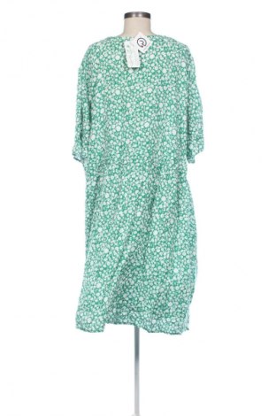 Kleid Kiabi, Größe 5XL, Farbe Mehrfarbig, Preis 23,52 €