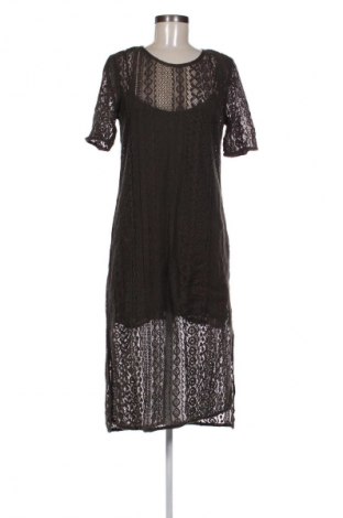 Kleid Mango, Größe M, Farbe Grün, Preis 20,99 €