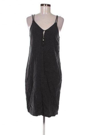 Kleid Noisy May, Größe S, Farbe Grau, Preis € 24,49