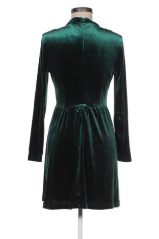 Kleid ONLY, Größe M, Farbe Grün, Preis 13,80 €