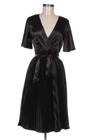 Φόρεμα Pretty Little Thing, Μέγεθος S, Χρώμα Μαύρο, Τιμή 23,53 €