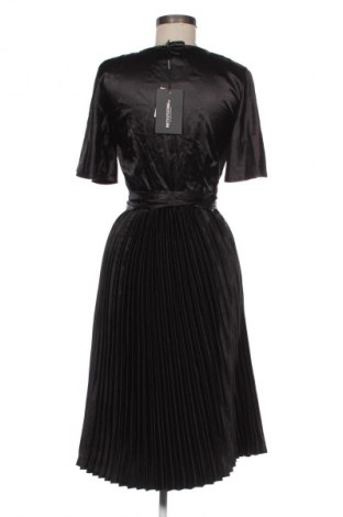 Φόρεμα Pretty Little Thing, Μέγεθος S, Χρώμα Μαύρο, Τιμή 23,53 €