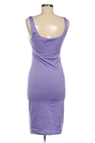 Kleid Primark, Größe M, Farbe Lila, Preis 15,00 €