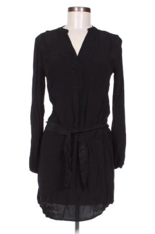 Kleid Promod, Größe M, Farbe Schwarz, Preis 25,00 €