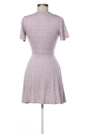 Šaty  Pull&Bear, Velikost S, Barva Vícebarevné, Cena  371,00 Kč