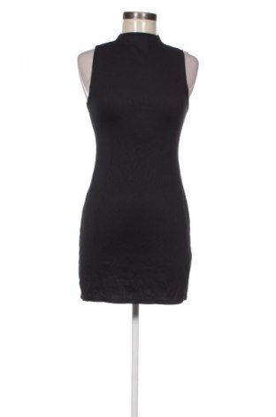 Kleid Pull&Bear, Größe L, Farbe Schwarz, Preis 15,00 €