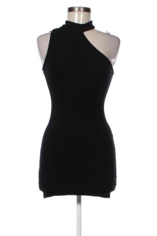 Šaty  Pull&Bear, Velikost M, Barva Černá, Cena  367,00 Kč