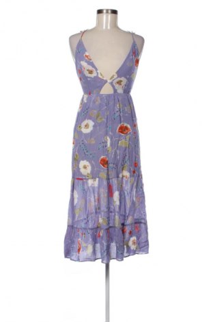 Рокля Reformation, Размер XS, Цвят Многоцветен, Цена 107,99 лв.