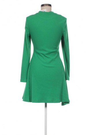 Kleid Reserved, Größe L, Farbe Grün, Preis € 15,00