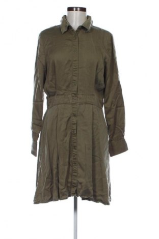 Ruha Reserved, Méret M, Szín Zöld, Ár 9 606 Ft