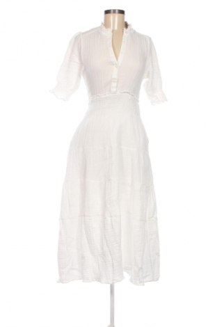 Kleid Reserved, Größe S, Farbe Weiß, Preis € 14,83