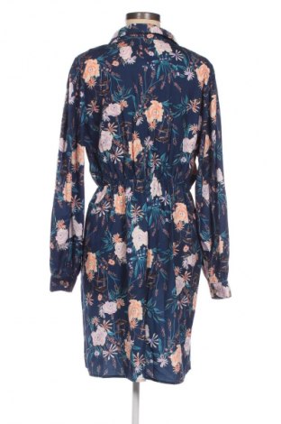 Kleid SHEIN, Größe XL, Farbe Mehrfarbig, Preis 14,77 €