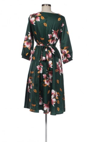 Kleid SHEIN, Größe M, Farbe Mehrfarbig, Preis 14,77 €