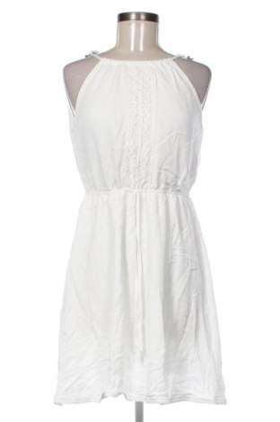 Φόρεμα SHEIN, Μέγεθος M, Χρώμα Λευκό, Τιμή 14,77 €