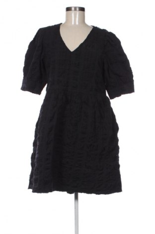 Rochie Second Female, Mărime L, Culoare Negru, Preț 215,79 Lei