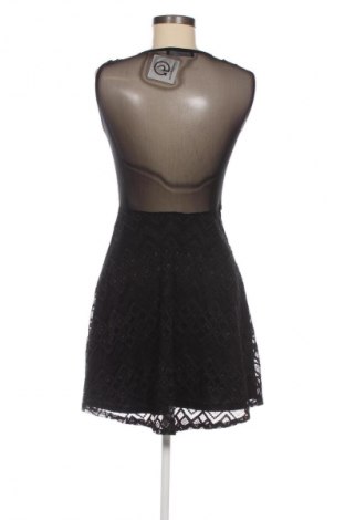 Kleid Sisters, Größe S, Farbe Schwarz, Preis 14,83 €