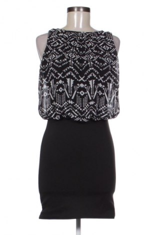 Kleid Sisters Point, Größe S, Farbe Mehrfarbig, Preis 24,48 €