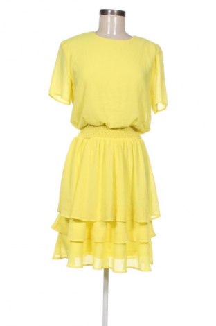 Φόρεμα Sisters Point, Μέγεθος M, Χρώμα Κίτρινο, Τιμή 24,55 €