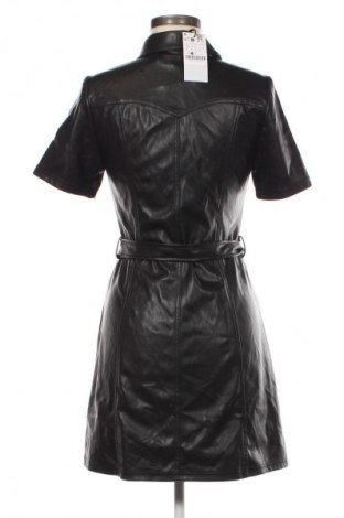Kleid Stradivarius, Größe S, Farbe Schwarz, Preis € 39,00