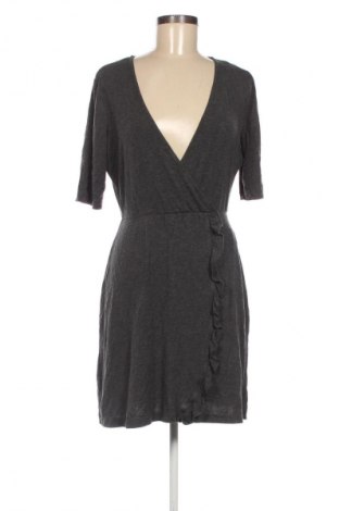 Rochie Stradivarius, Mărime L, Culoare Gri, Preț 76,32 Lei
