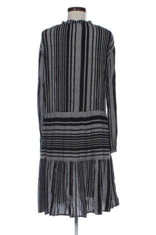 Kleid Studio, Größe M, Farbe Mehrfarbig, Preis € 14,77