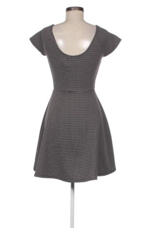 Kleid Tally Weijl, Größe M, Farbe Mehrfarbig, Preis 14,83 €