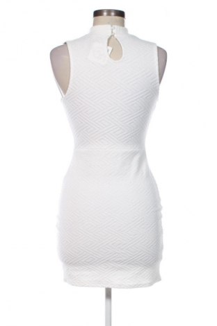 Kleid Tally Weijl, Größe M, Farbe Weiß, Preis 14,83 €