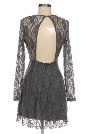 Kleid Terranova, Größe M, Farbe Grau, Preis € 23,53