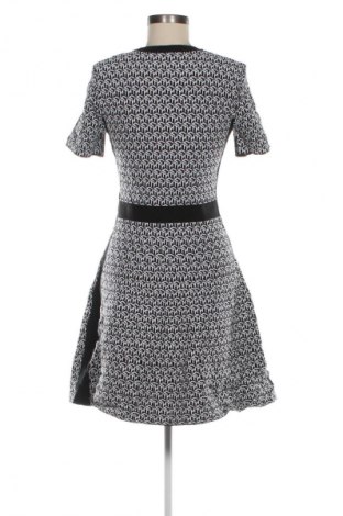 Kleid Tommy Hilfiger, Größe S, Farbe Mehrfarbig, Preis 71,99 €