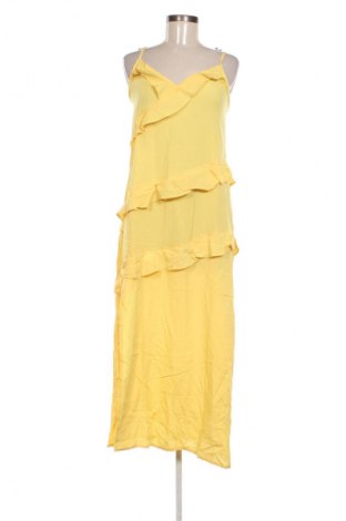 Kleid Trendyol, Größe M, Farbe Gelb, Preis 55,24 €