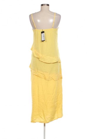Kleid Trendyol, Größe M, Farbe Gelb, Preis 55,24 €