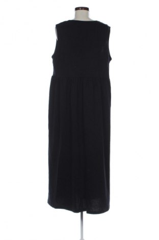 Kleid Ulla Popken, Größe XXL, Farbe Schwarz, Preis 74,99 €