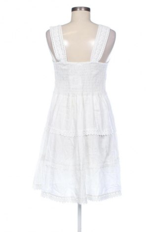 Kleid Unbranded, Größe M, Farbe Weiß, Preis 14,77 €