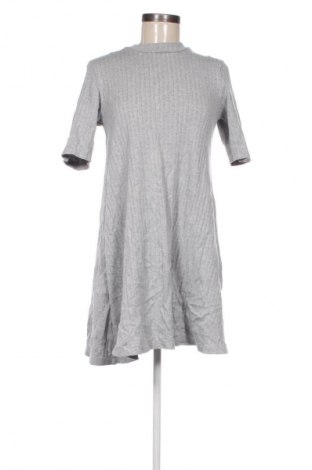 Sukienka Uniqlo, Rozmiar S, Kolor Szary, Cena 110,34 zł