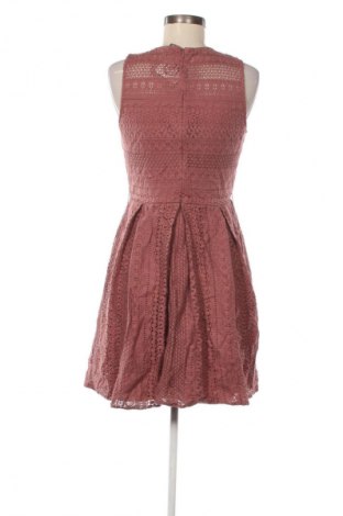 Kleid Vero Moda, Größe M, Farbe Aschrosa, Preis 18,99 €