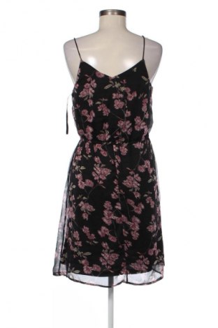 Kleid Vero Moda, Größe M, Farbe Mehrfarbig, Preis 14,00 €
