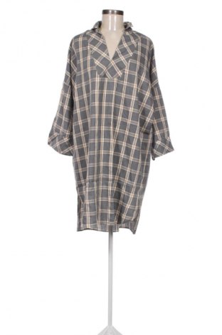 Kleid Voglia, Größe L, Farbe Mehrfarbig, Preis 42,00 €