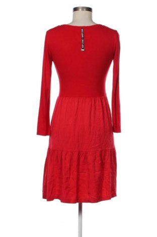 Kleid Warp, Größe M, Farbe Rot, Preis € 14,83
