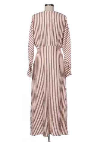 Kleid Y.A.S, Größe M, Farbe Mehrfarbig, Preis € 42,05