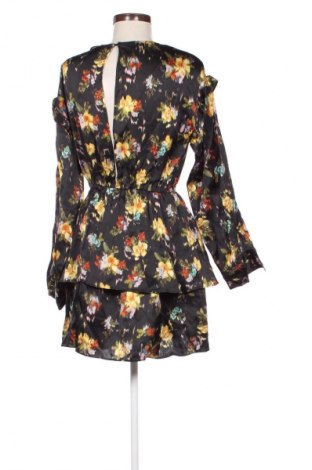 Kleid Zara, Größe M, Farbe Mehrfarbig, Preis 30,74 €