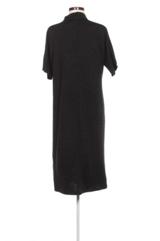 Rochie Zara, Mărime L, Culoare Negru, Preț 117,99 Lei