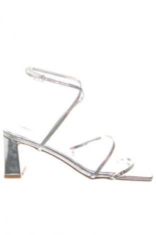 Sandalen Billini, Größe 39, Farbe Silber, Preis € 62,99