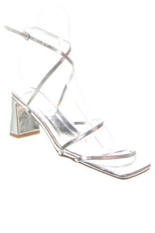 Sandalen Billini, Größe 39, Farbe Silber, Preis € 62,99