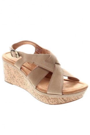 Sandale Clarks, Mărime 40, Culoare Bej, Preț 554,99 Lei