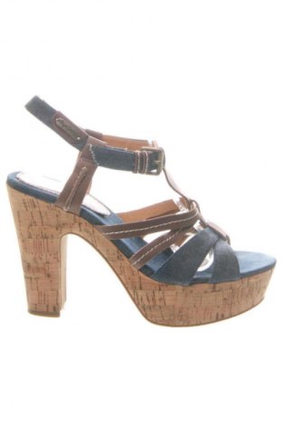 Sandały Pepe Jeans, Rozmiar 39, Kolor Kolorowy, Cena 467,36 zł